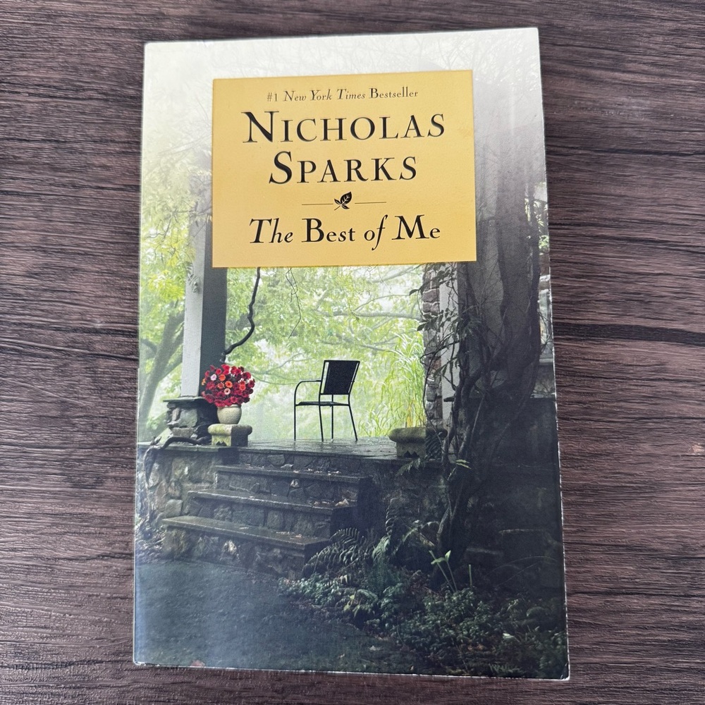 The Best of Me by Nicholas Sparks Paperback Book